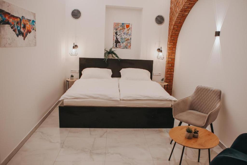 Zizkoff Apartments Praag Buitenkant foto
