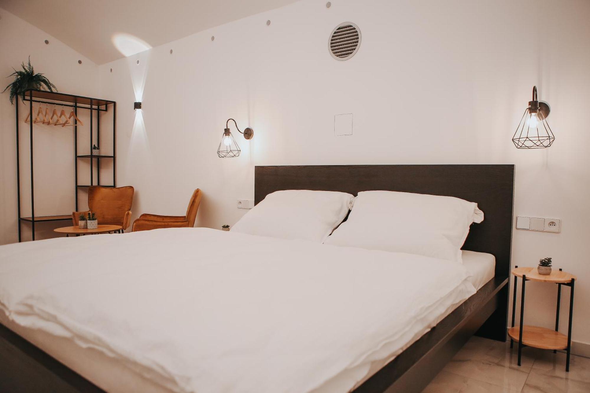 Zizkoff Apartments Praag Buitenkant foto